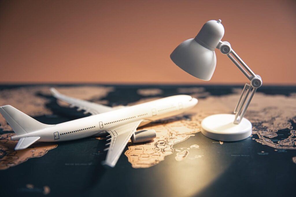 Airlines Operating Between Abu Dhabi and Cairo
