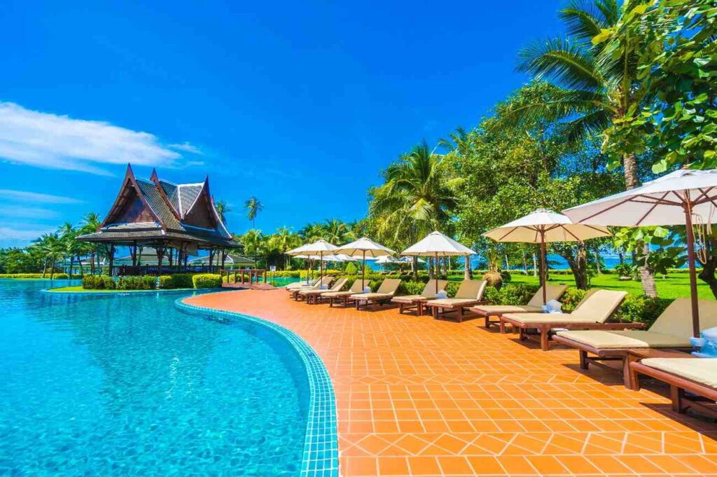 Best Areas to Find Cheap Hotels in Phuket